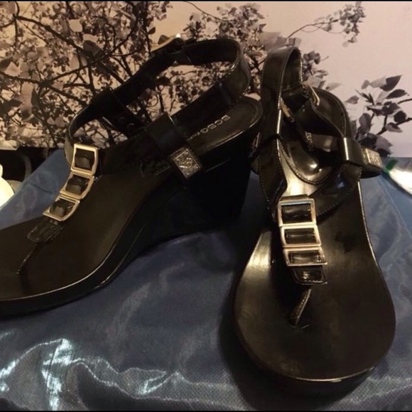 BCBGENERATION SANDALS WEDGES THONGS SZ 7.5 - Picture 3 of 4
